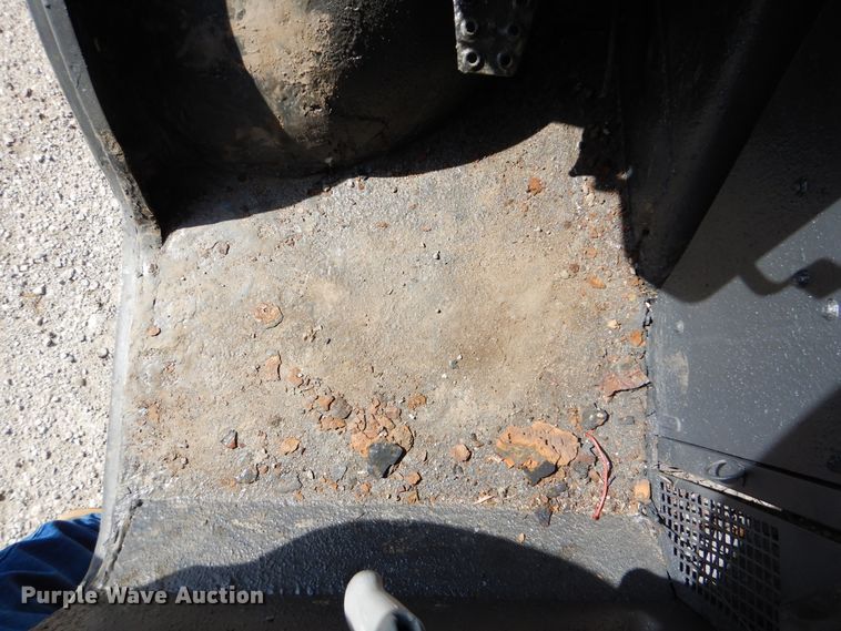 image for item DG8534 Bobcat Toolcat 5600 utility vehicle