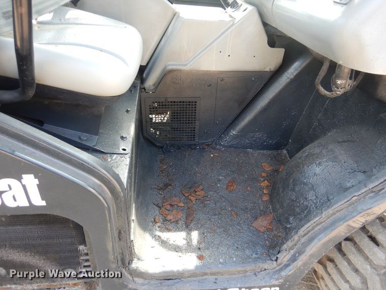 image for item DG8534 Bobcat Toolcat 5600 utility vehicle