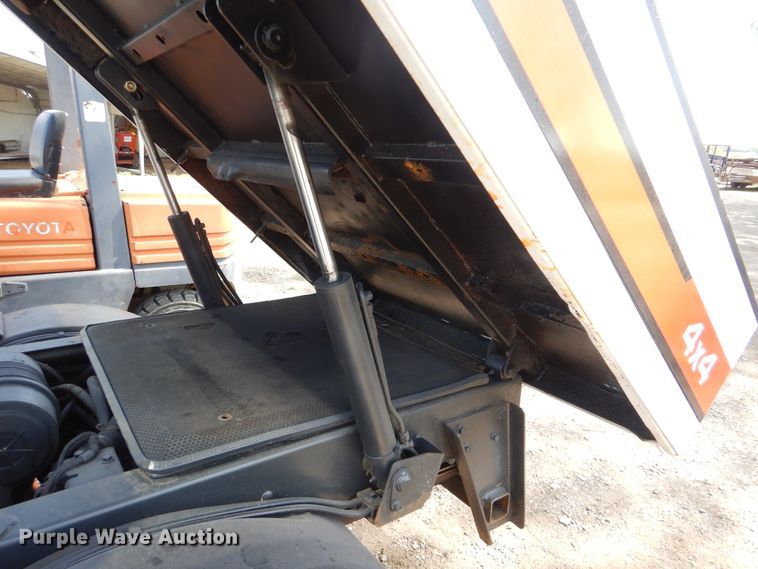 image for item DG8534 Bobcat Toolcat 5600 utility vehicle