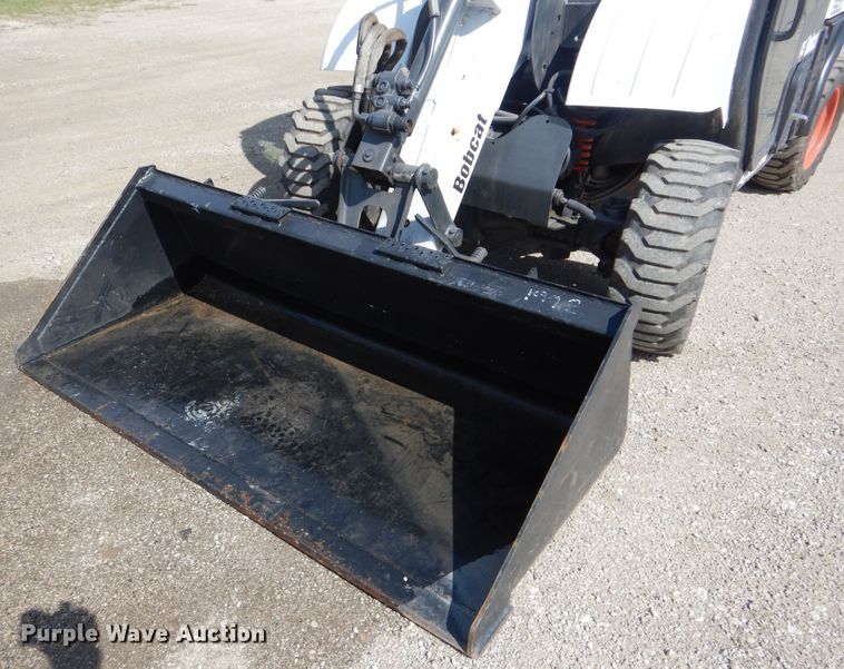 image for item DG8534 Bobcat Toolcat 5600 utility vehicle
