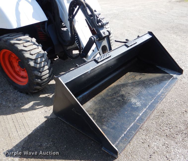 image for item DG8534 Bobcat Toolcat 5600 utility vehicle