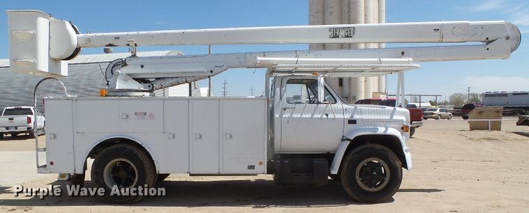 image for item DH4879 1988 Chevrolet C60 bucket truck