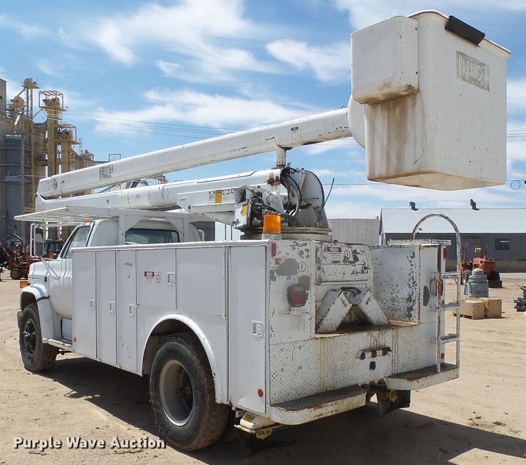 image for item DH4879 1988 Chevrolet C60 bucket truck