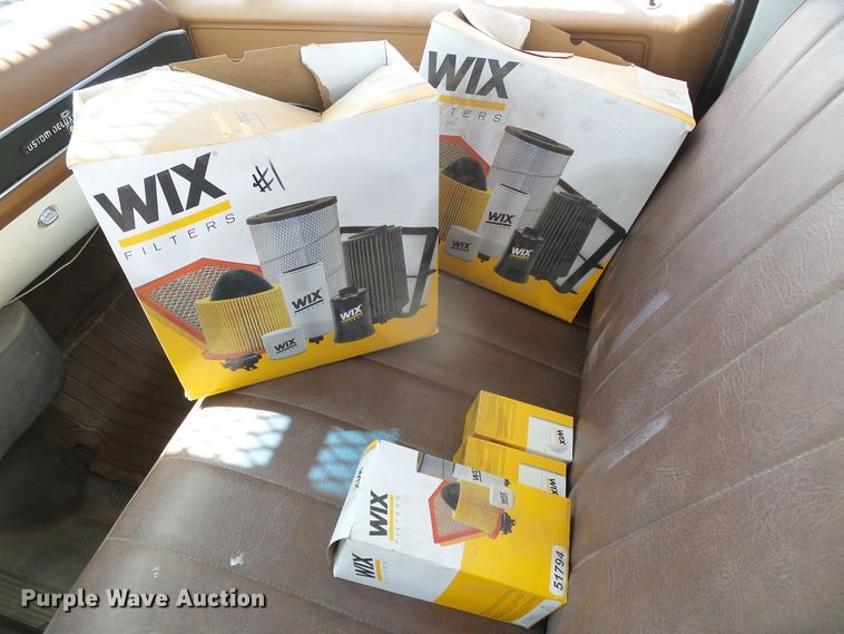 image for item DH4879 1988 Chevrolet C60 bucket truck