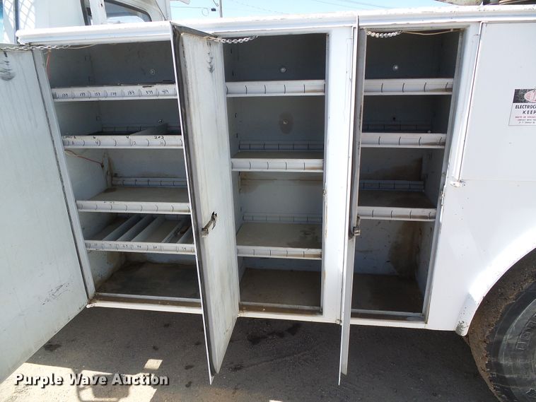 image for item DH4879 1988 Chevrolet C60 bucket truck