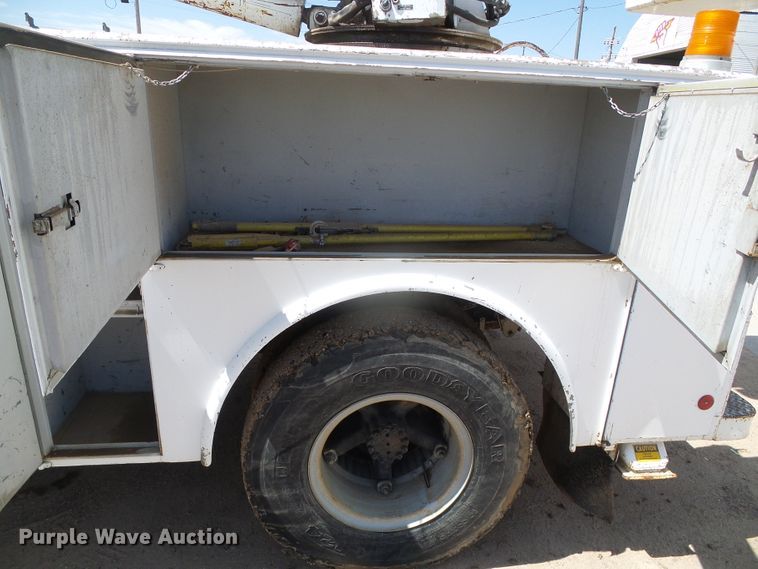 image for item DH4879 1988 Chevrolet C60 bucket truck