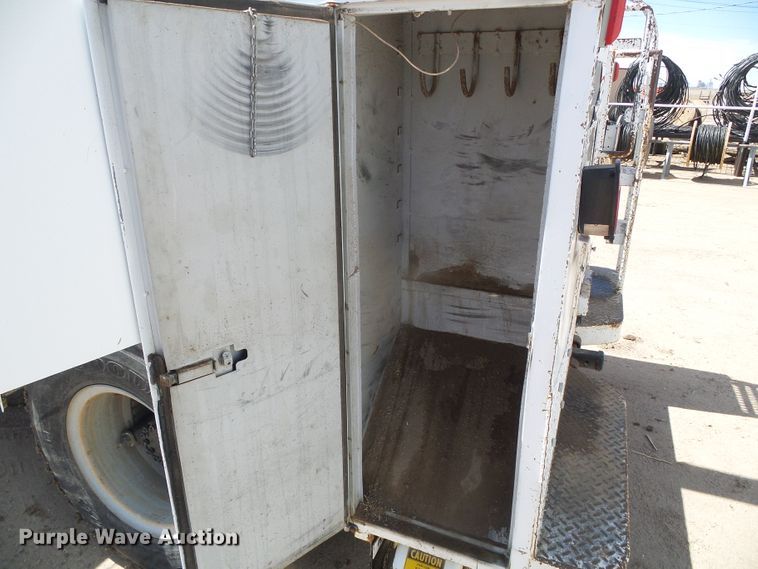 image for item DH4879 1988 Chevrolet C60 bucket truck