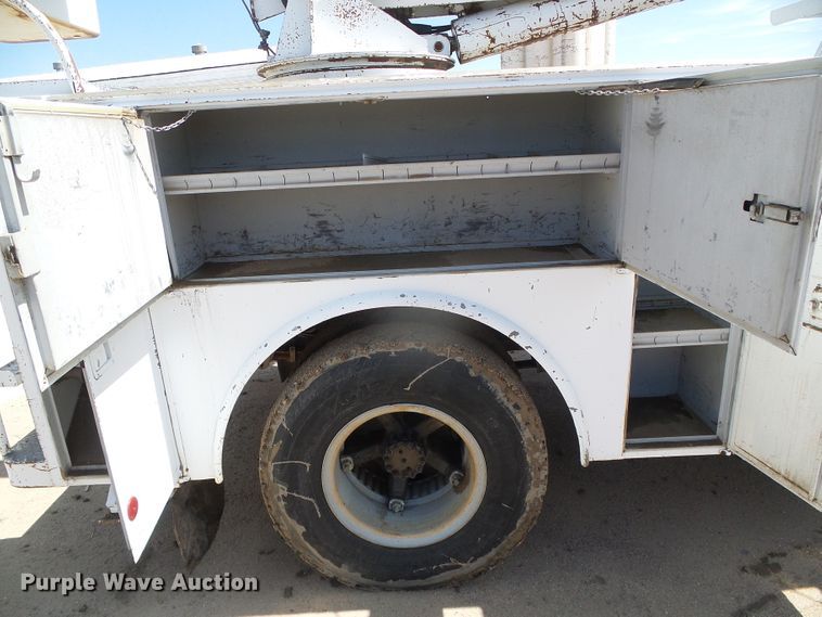 image for item DH4879 1988 Chevrolet C60 bucket truck