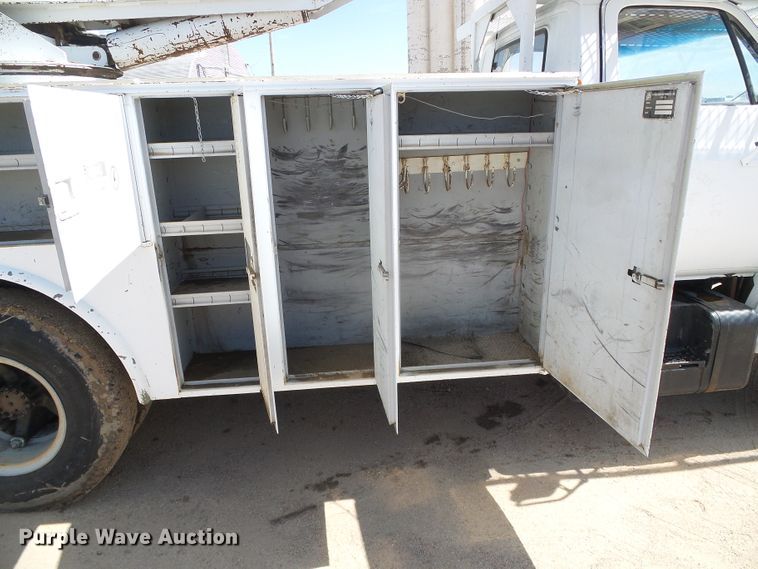 image for item DH4879 1988 Chevrolet C60 bucket truck