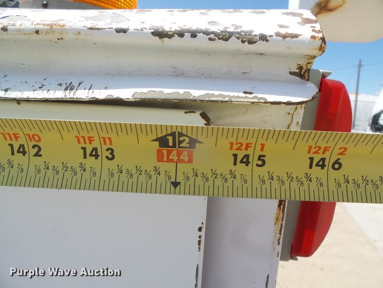 image for item DH4879 1988 Chevrolet C60 bucket truck