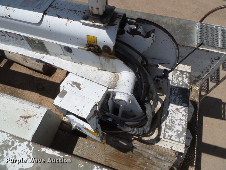 image for item DH4879 1988 Chevrolet C60 bucket truck