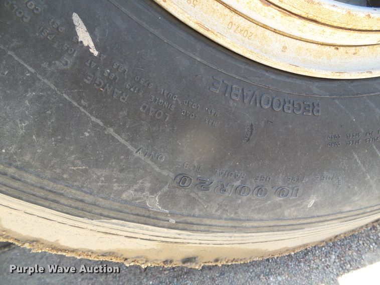 image for item DH4879 1988 Chevrolet C60 bucket truck