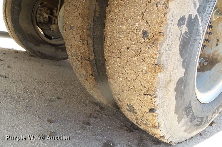 image for item DH4879 1988 Chevrolet C60 bucket truck