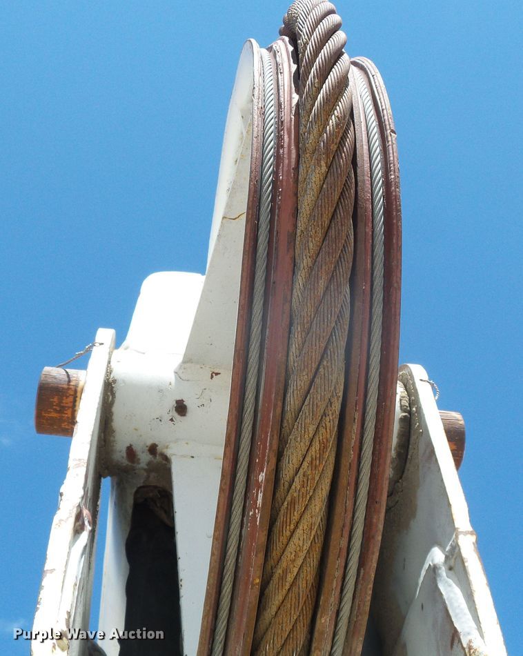 image for item DH4879 1988 Chevrolet C60 bucket truck