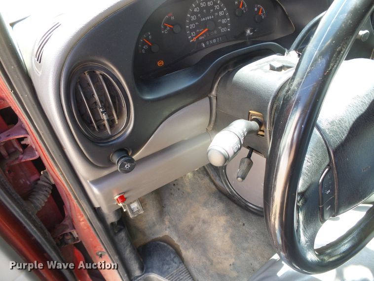 image for item DH4880 1998 Ford Econoline E350  bucket van