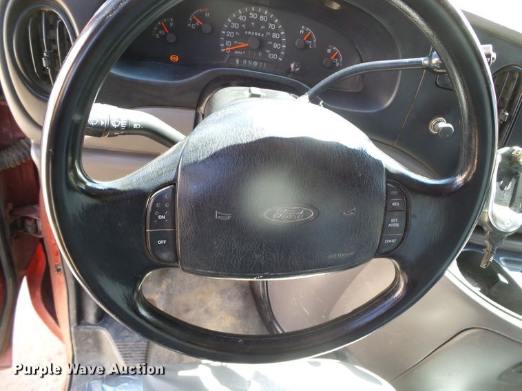 image for item DH4880 1998 Ford Econoline E350  bucket van