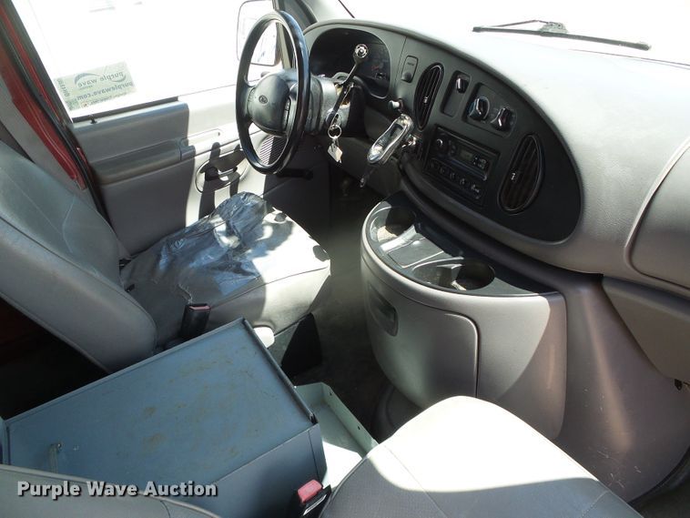 image for item DH4880 1998 Ford Econoline E350  bucket van