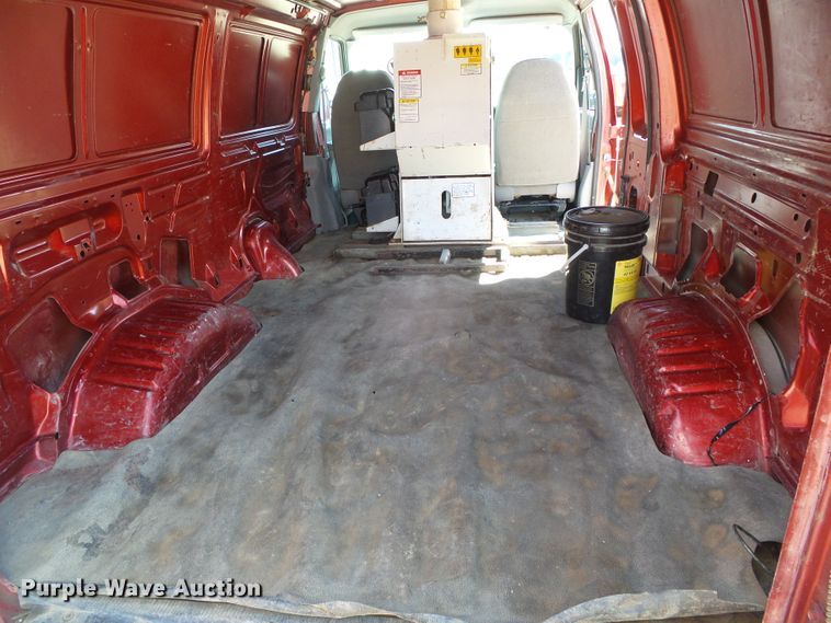 image for item DH4880 1998 Ford Econoline E350  bucket van