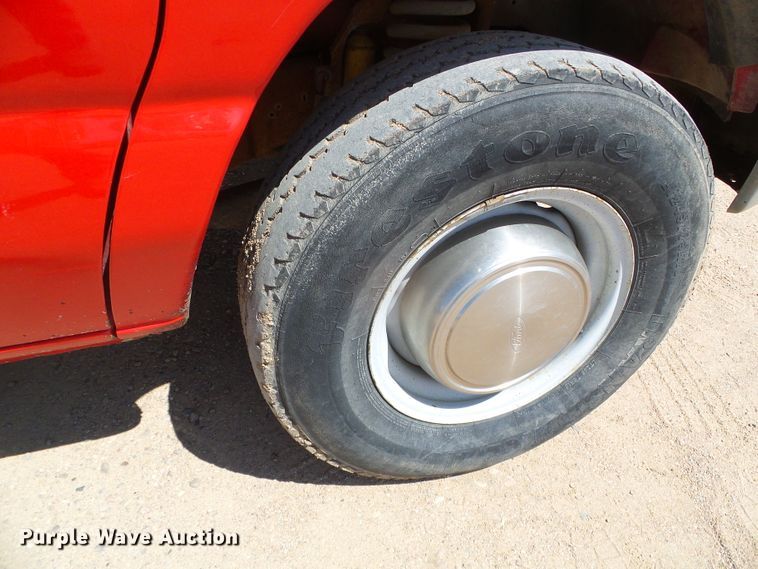 image for item DH4880 1998 Ford Econoline E350  bucket van