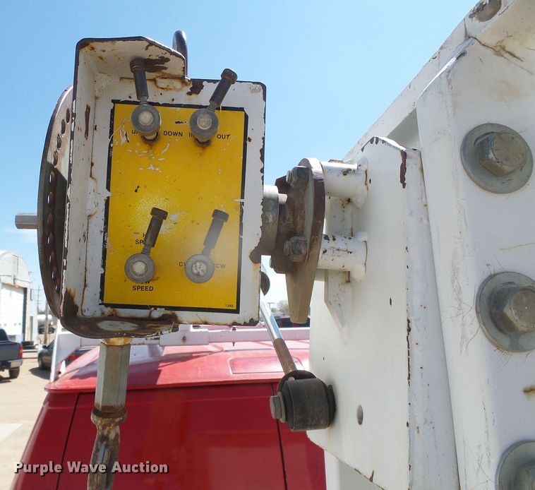 image for item DH4880 1998 Ford Econoline E350  bucket van