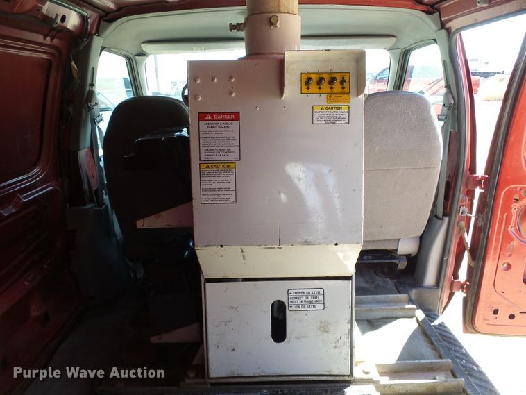image for item DH4880 1998 Ford Econoline E350  bucket van