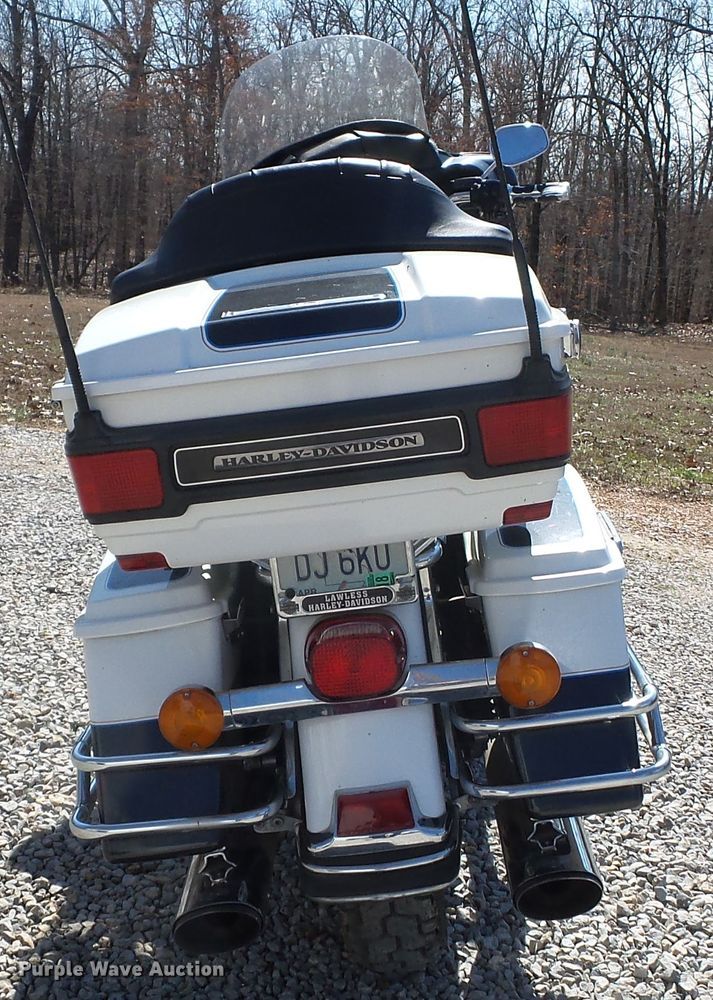 image for item DH7898 2008 Harley Davidson FLHTCU Ultra Classic motorcycle