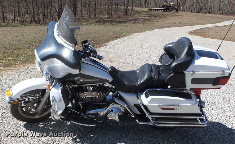 image for item DH7898 2008 Harley Davidson FLHTCU Ultra Classic motorcycle