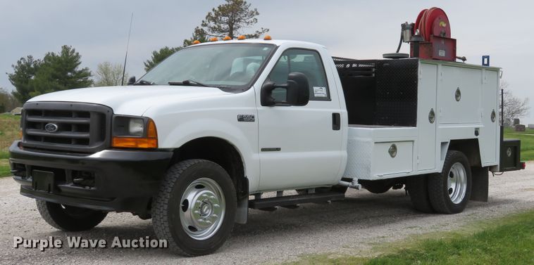 image for item DI2145 2001 Ford F550 Super Duty XL service truck