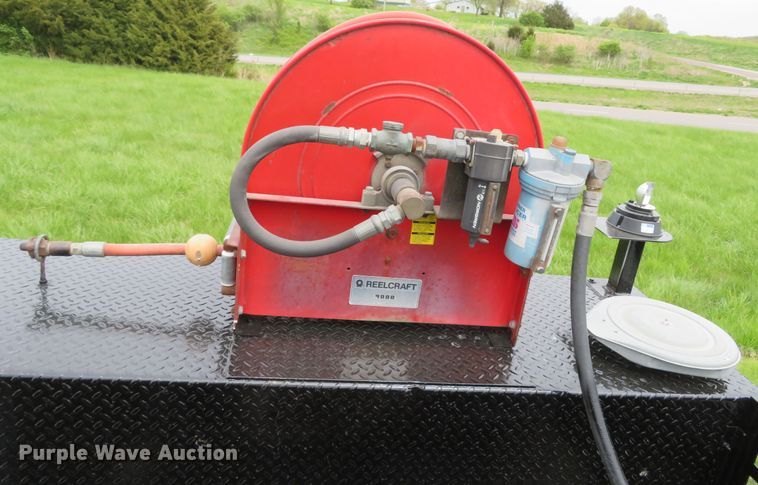 image for item DI2145 2001 Ford F550 Super Duty XL service truck