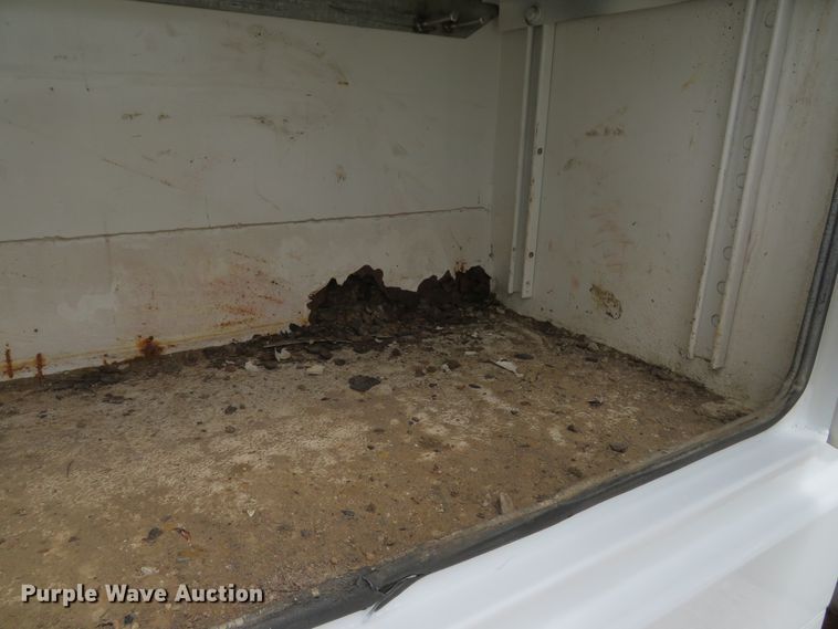 image for item DI2145 2001 Ford F550 Super Duty XL service truck