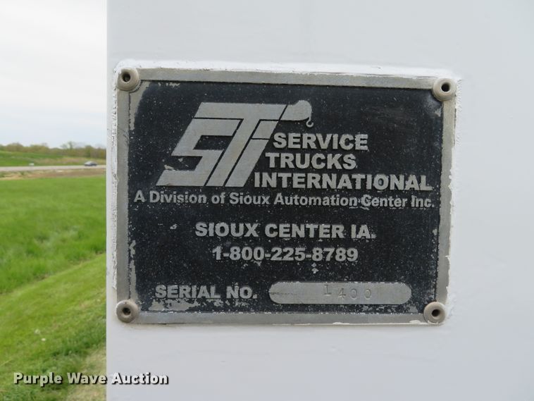 image for item DI2145 2001 Ford F550 Super Duty XL service truck