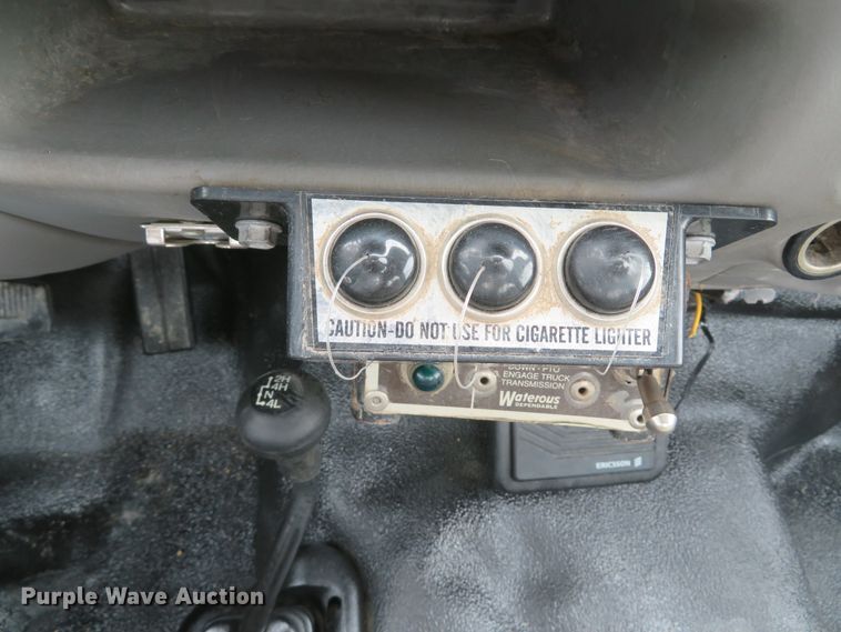 image for item DI2145 2001 Ford F550 Super Duty XL service truck