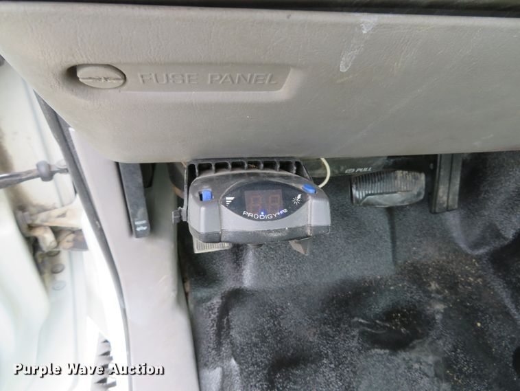 image for item DI2145 2001 Ford F550 Super Duty XL service truck