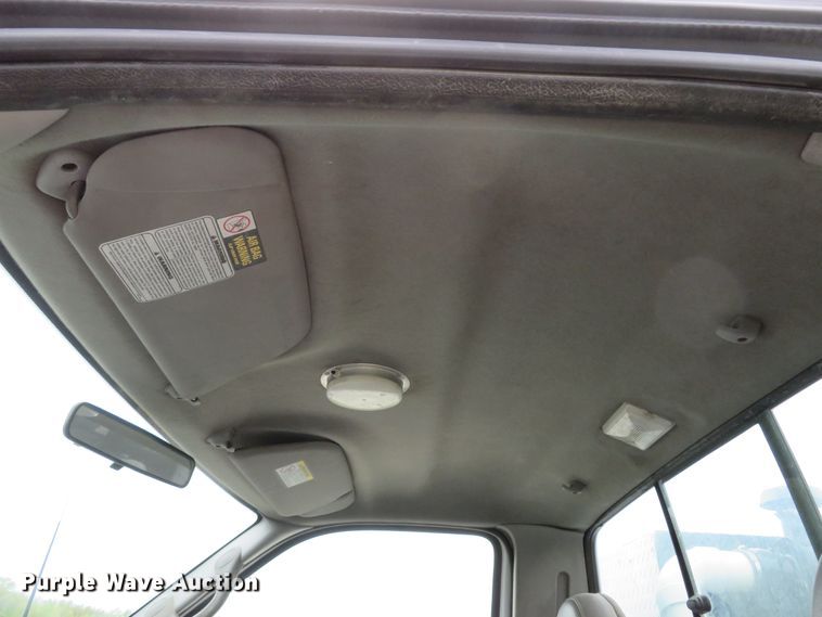 image for item DI2145 2001 Ford F550 Super Duty XL service truck