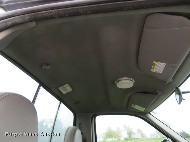 image for item DI2145 2001 Ford F550 Super Duty XL service truck