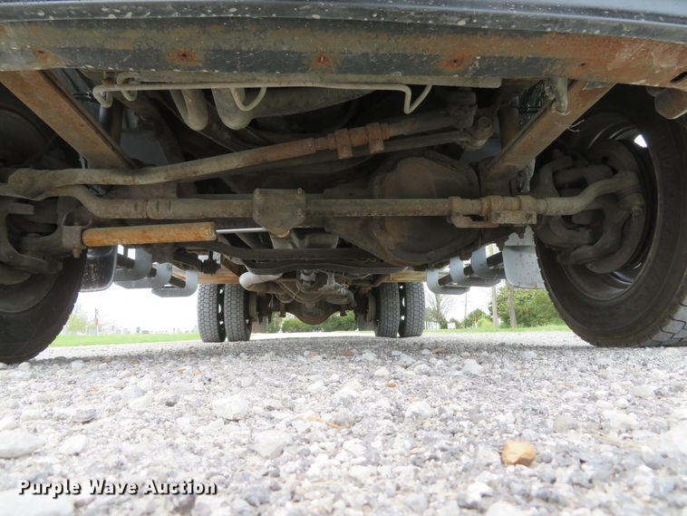 image for item DI2145 2001 Ford F550 Super Duty XL service truck