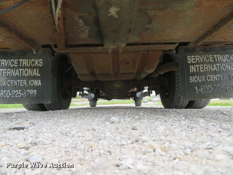 image for item DI2145 2001 Ford F550 Super Duty XL service truck