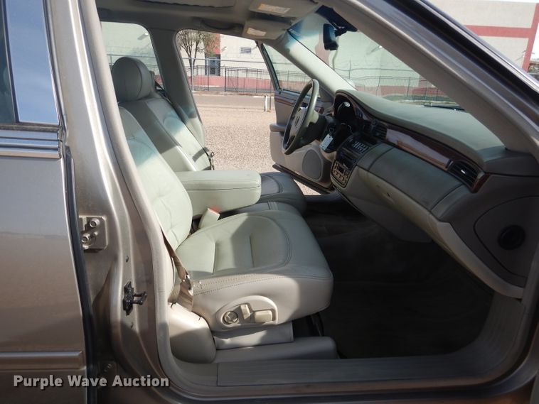 image for item DJ8759 2003 Cadillac DeVille