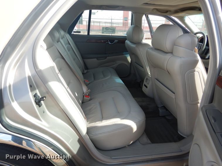 image for item DJ8759 2003 Cadillac DeVille