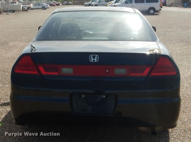 image for item DJ8761 2002 Honda Accord LTZ
