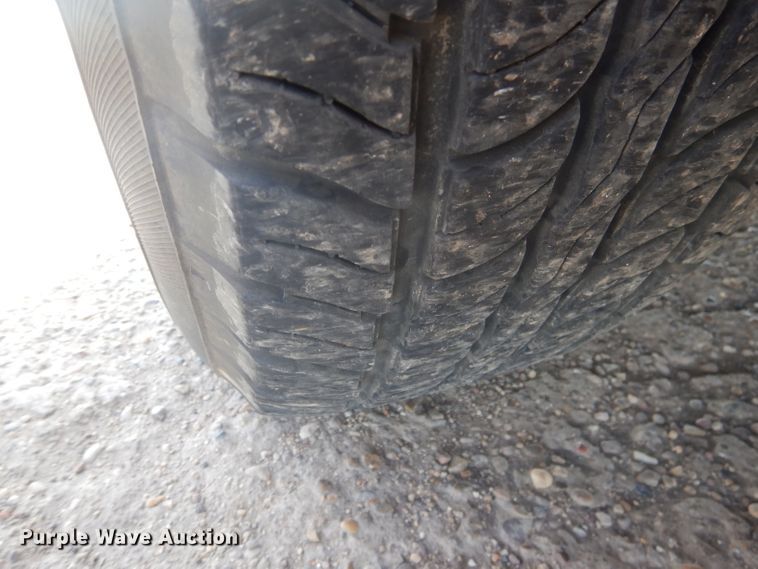 image for item DJ8762 2008 Chevrolet Avalanche LS  Crew Cab pickup truck