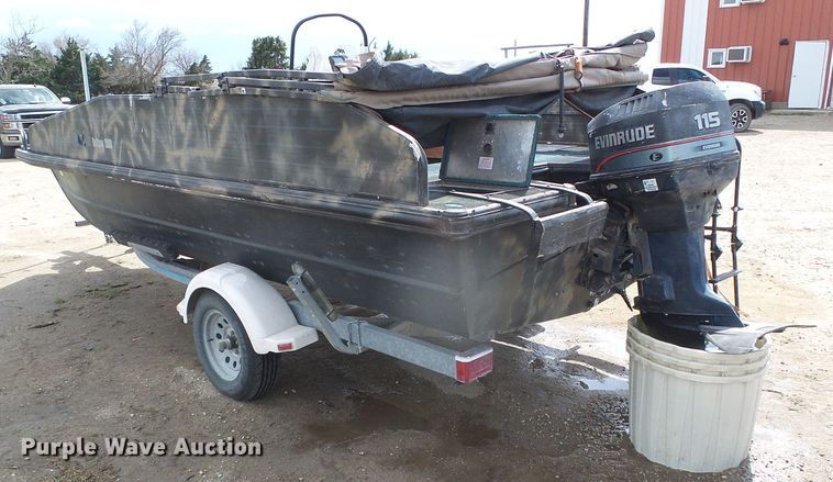 image for item EL9117 1996 Lowe Outlaw 1900 boat