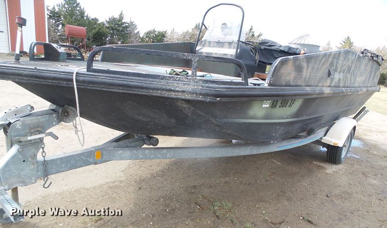 image for item EL9117 1996 Lowe Outlaw 1900 boat
