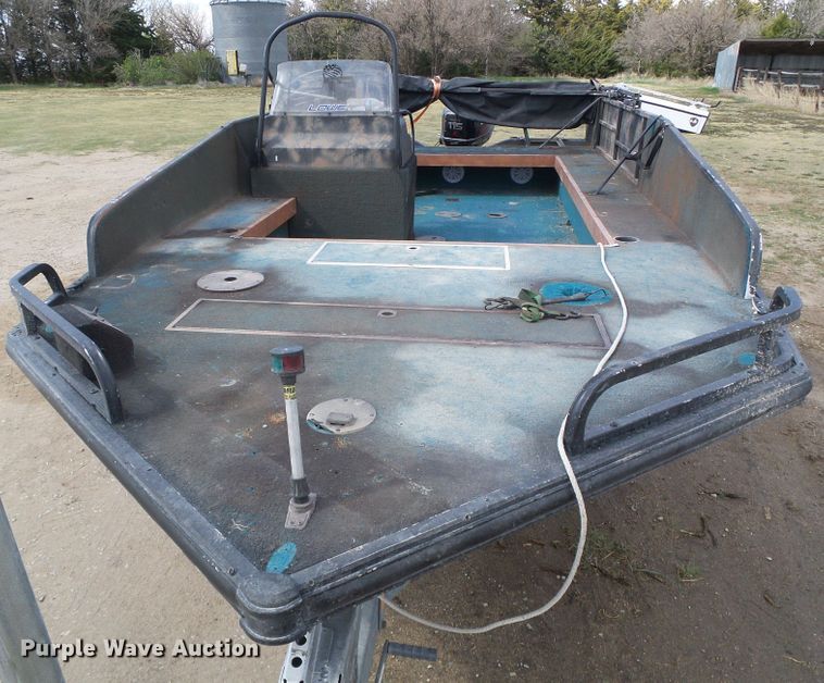image for item EL9117 1996 Lowe Outlaw 1900 boat