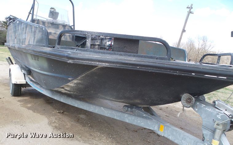 image for item EL9117 1996 Lowe Outlaw 1900 boat