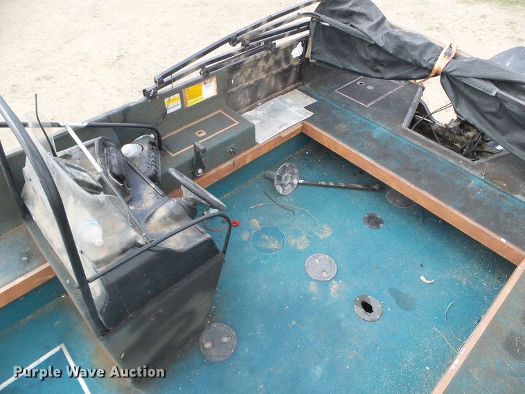 image for item EL9117 1996 Lowe Outlaw 1900 boat