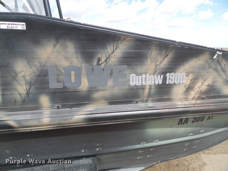image for item EL9117 1996 Lowe Outlaw 1900 boat