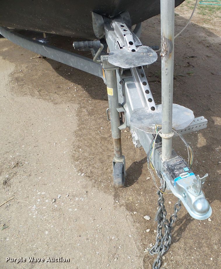 image for item EL9117 1996 Lowe Outlaw 1900 boat