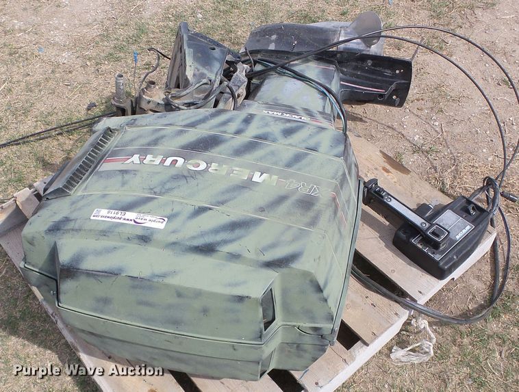 image for item EL9118 Mercury XR4 Black Max gas outboard engine