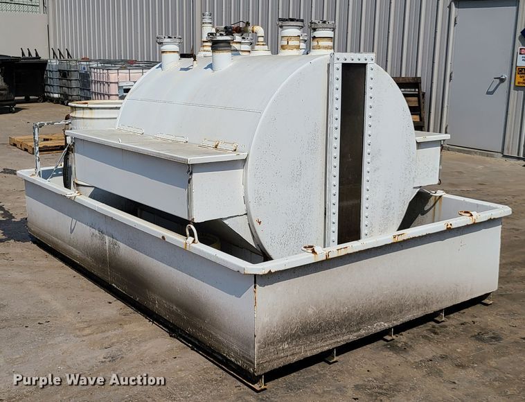 image for item EL9807 Oil tank vacuum